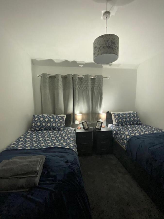 Cosy 3 Bedroom House, Free Parking & Wifi Nottingham Exterior foto